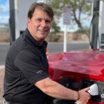 Ford CEO mejora las vistas de Waymo Lidar solo autónomo a través de la visión de Tesla