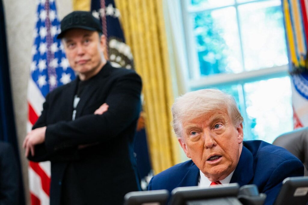 El gerente general de Trump Tesla está por encima de la crítica del proyecto de ley