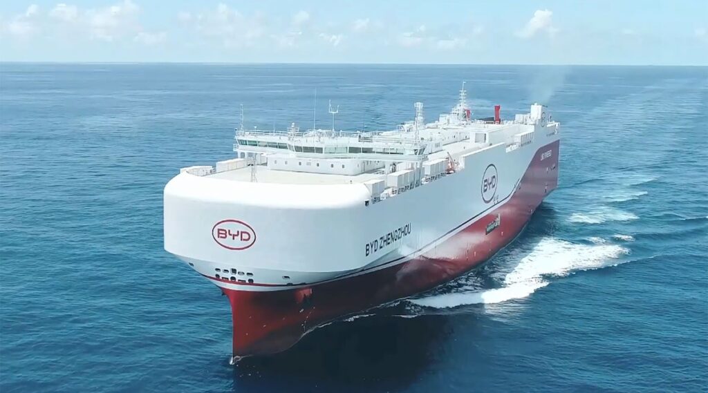 Byd su 7. El barco se ha lanzado