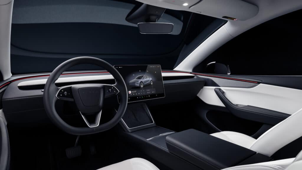 2025 Byd Maritime Lion 7 y Tesla Model Y Gour se realizan en una prueba eléctrica SUV del mundo real, comparando el rango, la carga y la practicidad