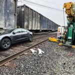 El modo de conducción automática de Tesla conduce a entrenar