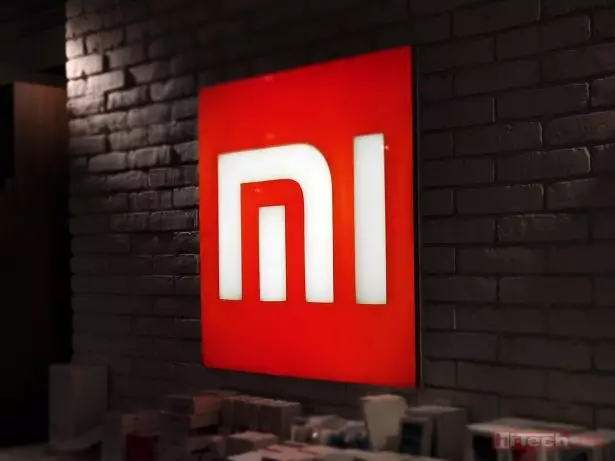Foto de Xiaomi mi logotipo Hi-Tech no ha robado