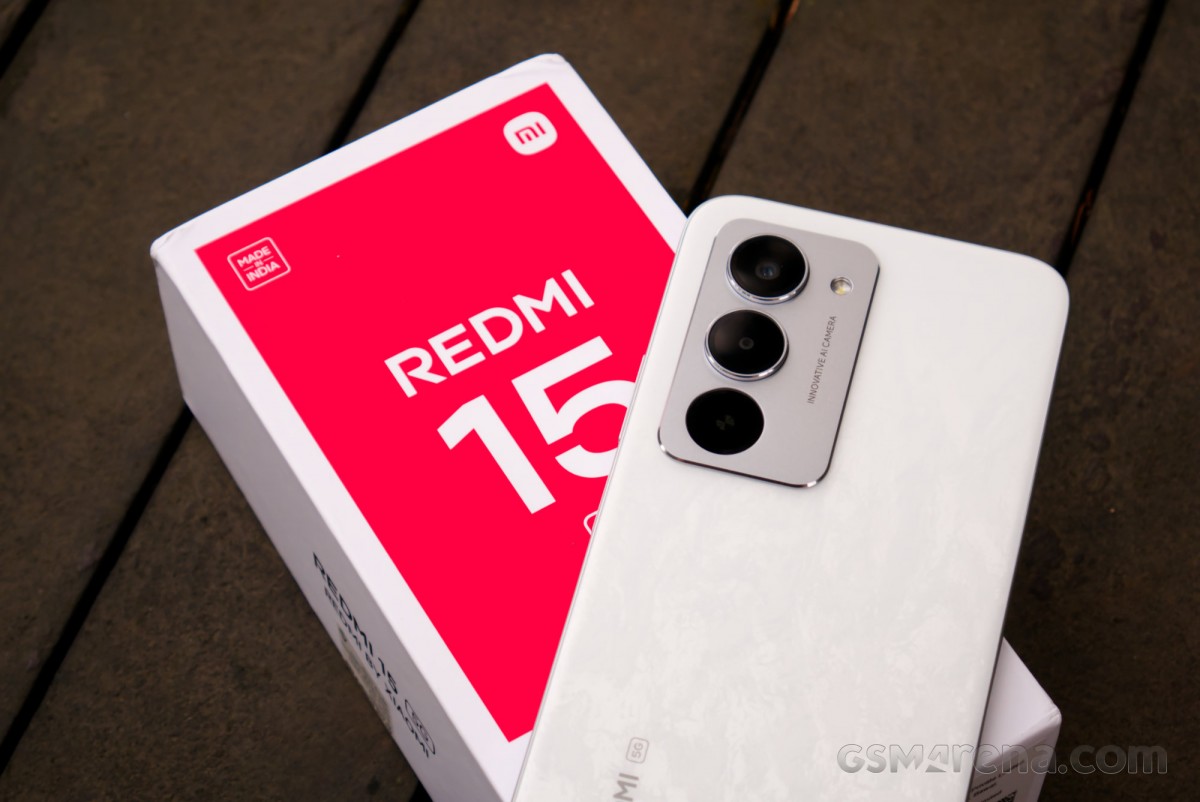 Xiaomi Redmi 15 5G Revisión de la mano