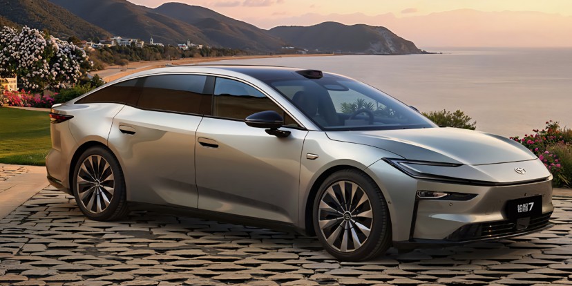 Toyota se convierte en Huawei y Xiaomi para el nuevo sedán eléctrico BZ7 en China