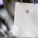 Los Michiganders llegaron al centro de Detroit para abrir Apple Store