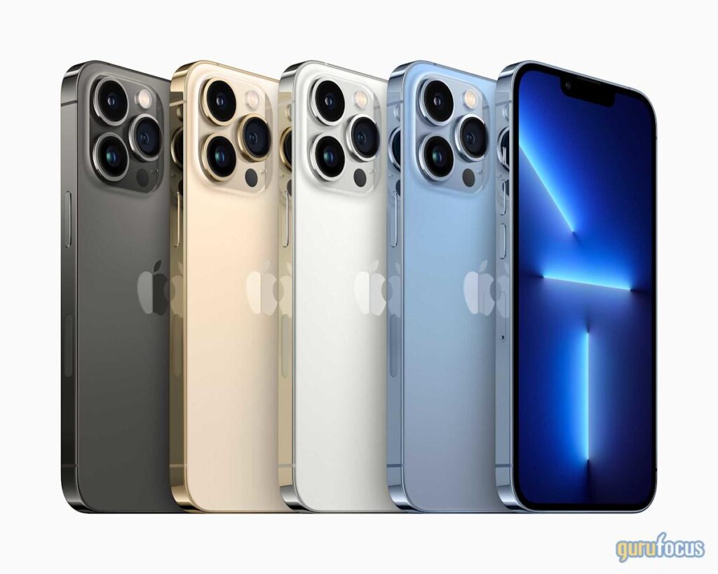 Apple ha lanzado el iPhone 17 en todo el mundo a los inversores en el ojo China y la IA