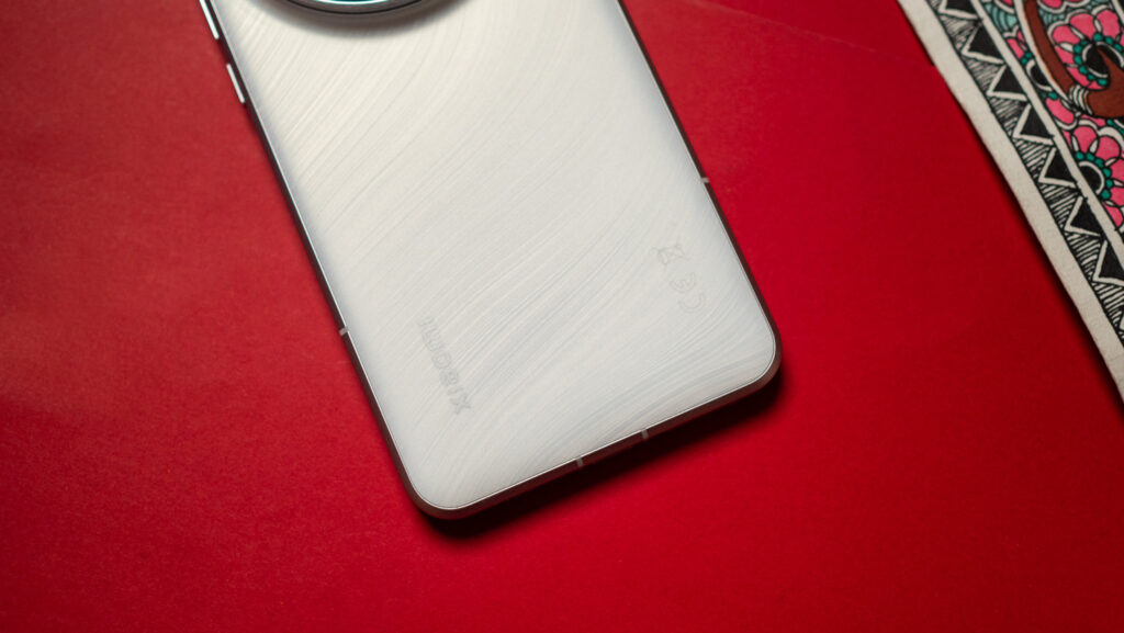 El próximo teléfono de Xiaomi puede dejar la competencia en la parte posterior de la segunda pantalla