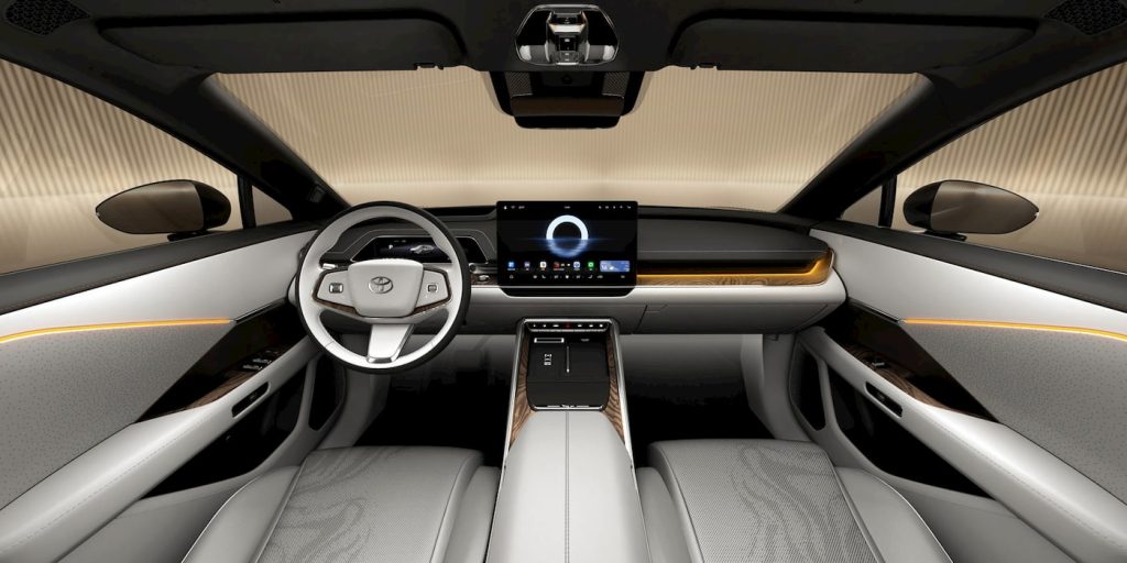 Toyota-New-Flagship-EV