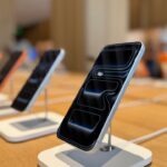 Dentro de la primera Apple Shop en Detroit, el día de la inauguración