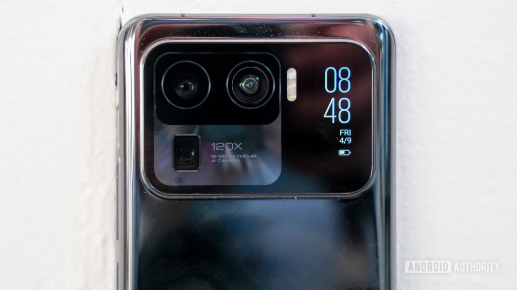 Este Galaxy S26 Ultra Rival se destaca con la pantalla posterior