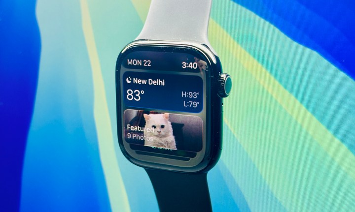 Vista lateral de la serie Apple Watch 11.