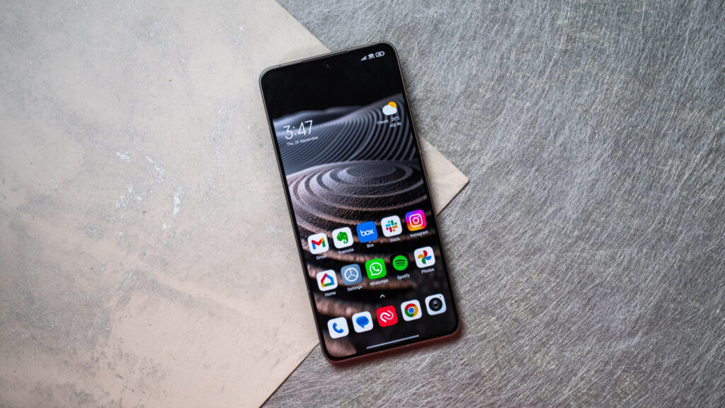Emisión Xiaomi 17 ‘Pro’ Rendering puede atraer con una pantalla externa gigante
