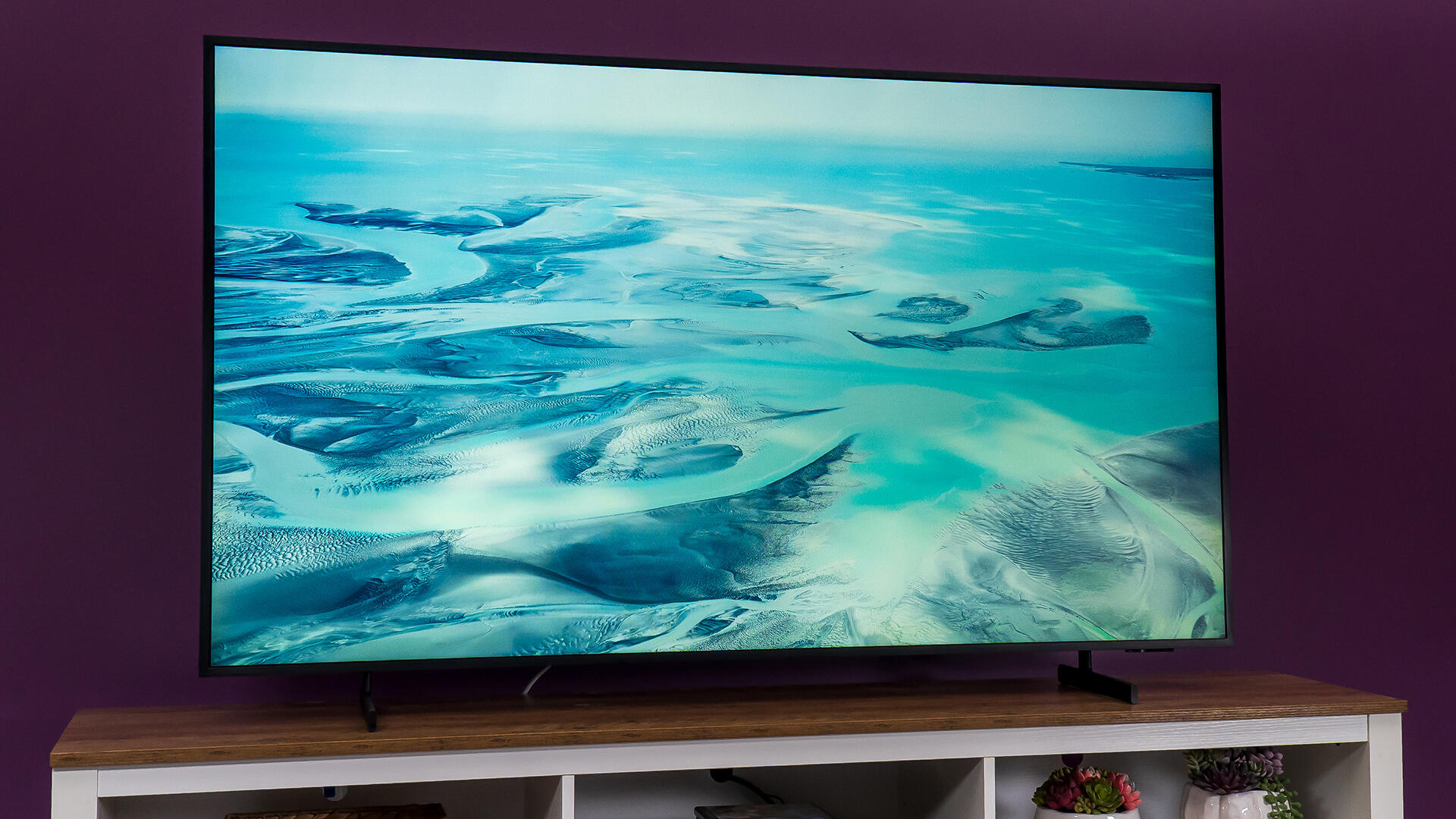 samsung-frame-pro-tv-2025-10.jpg