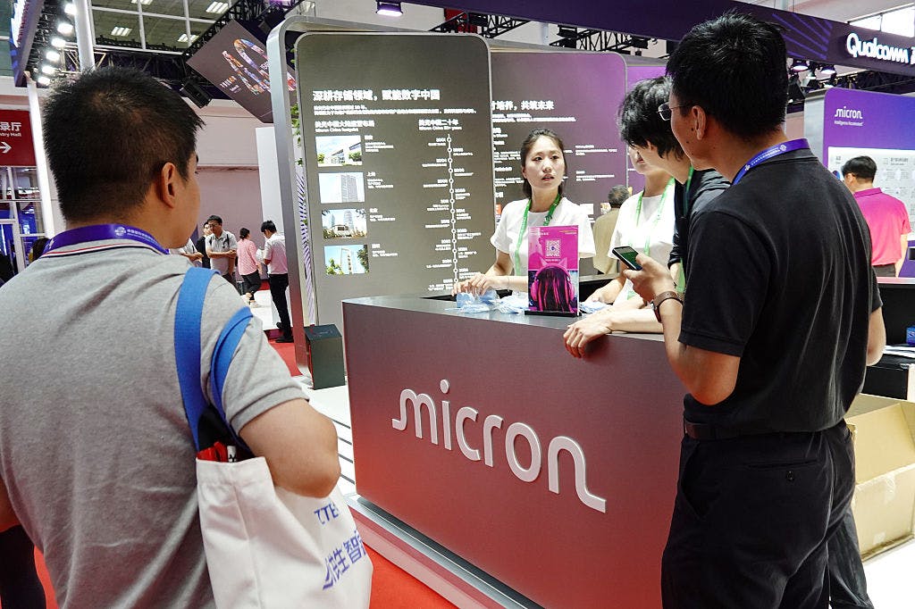 Micron aumenta cuando Samsung informa un aumento del 60% en los precios de los chips de memoria.
