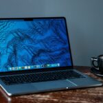 Según se informa, Apple está trabajando en una computadora portátil Mac más barata con un chip de iPhone
