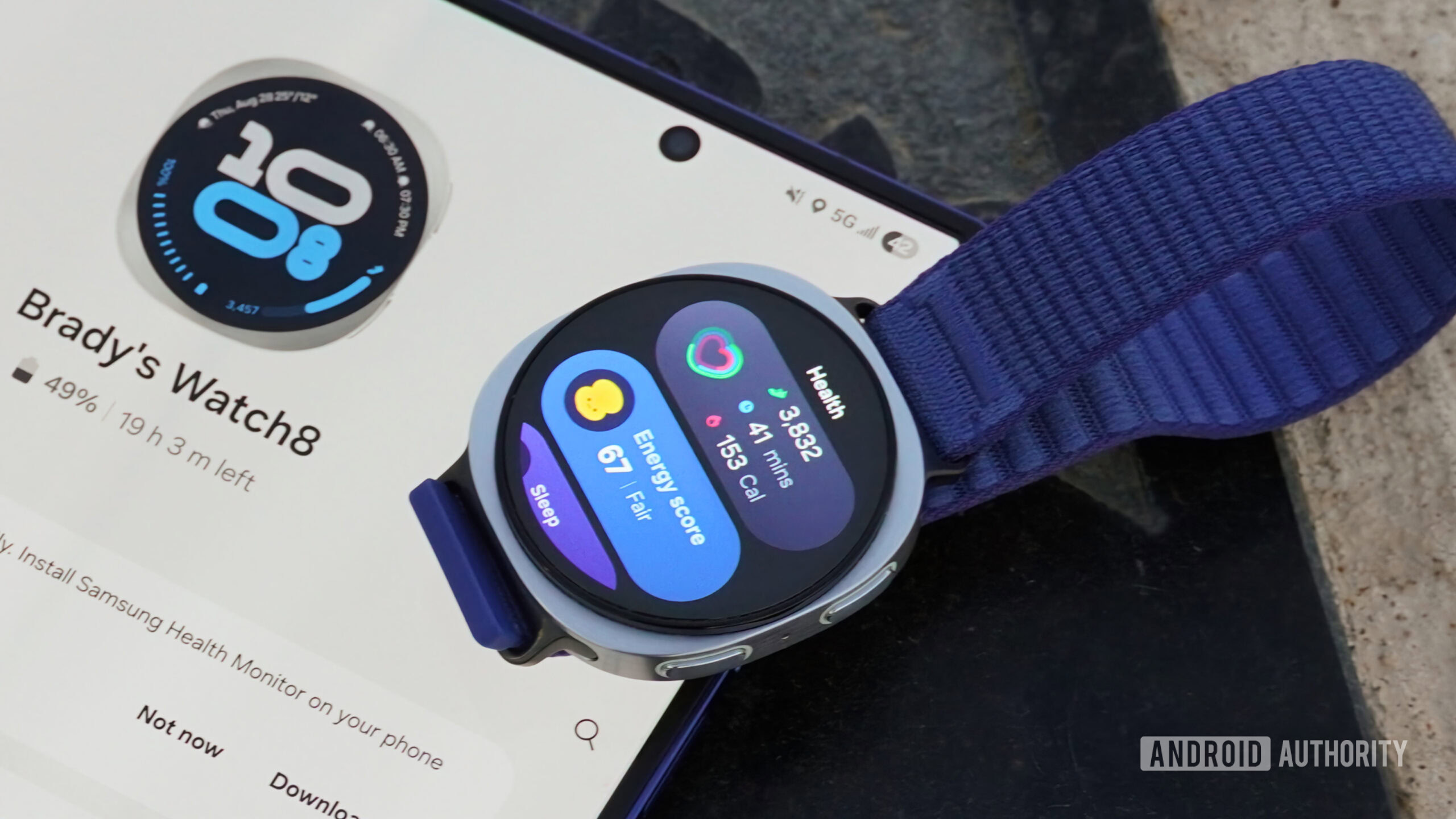 Puntuación de energía y salud en un Samsung Galaxy Watch 8.