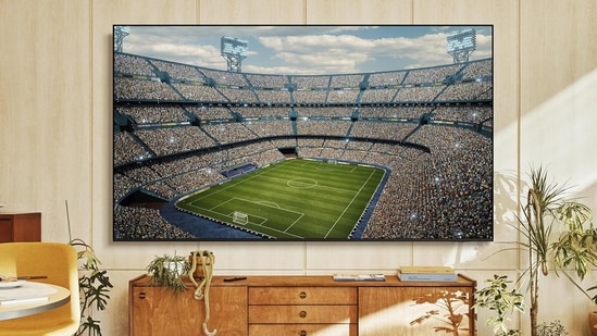 En la pared o en la mesa, las caídas de precios en los televisores Samsung significan que la actualización adecuada está a tu alcance, sea cual sea tu habitación o estilo.