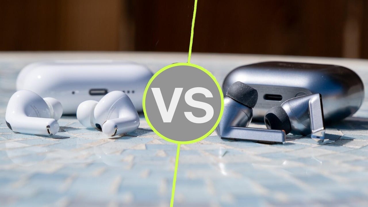 Foto comparativa entre Google Pixel Fold y Samsung Galaxy Z Fold 4