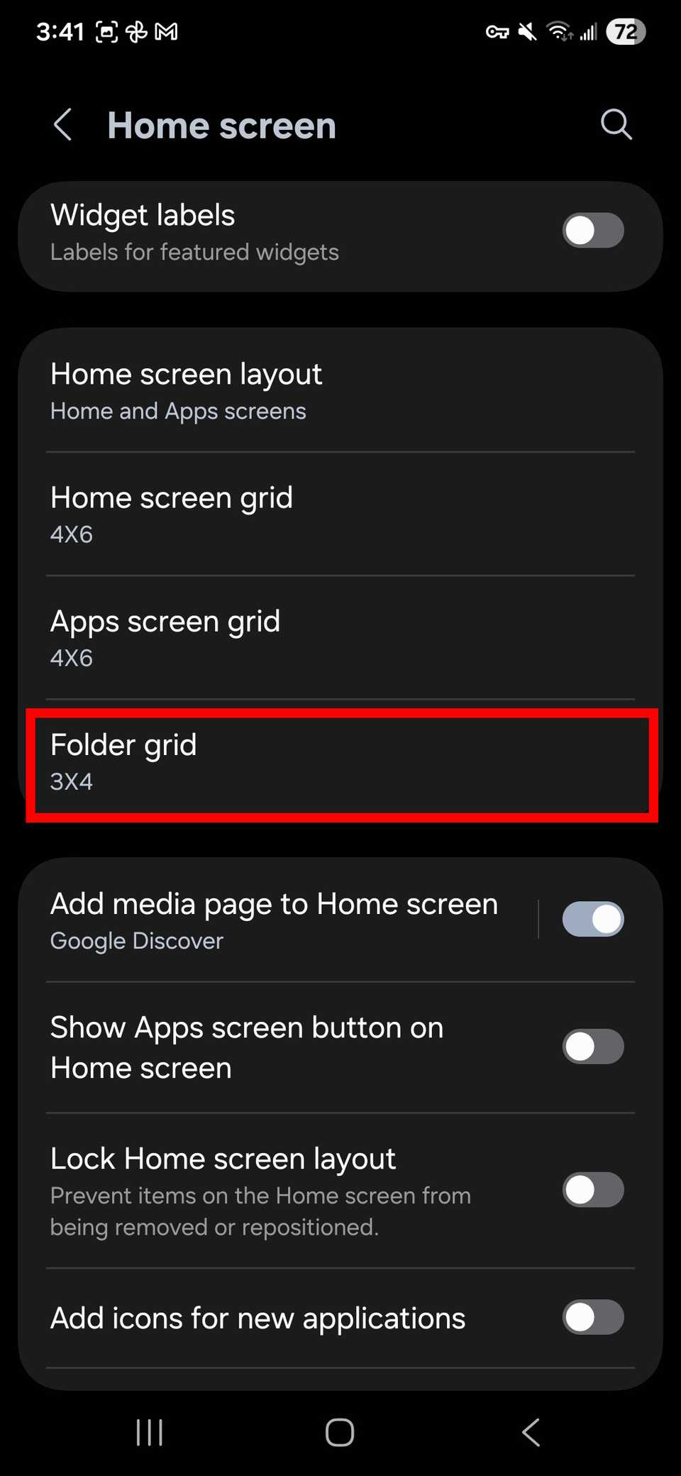 Contorno de rectángulo rojo resaltando la cuadrícula de carpetas en la configuración de la pantalla de inicio de One UI 8