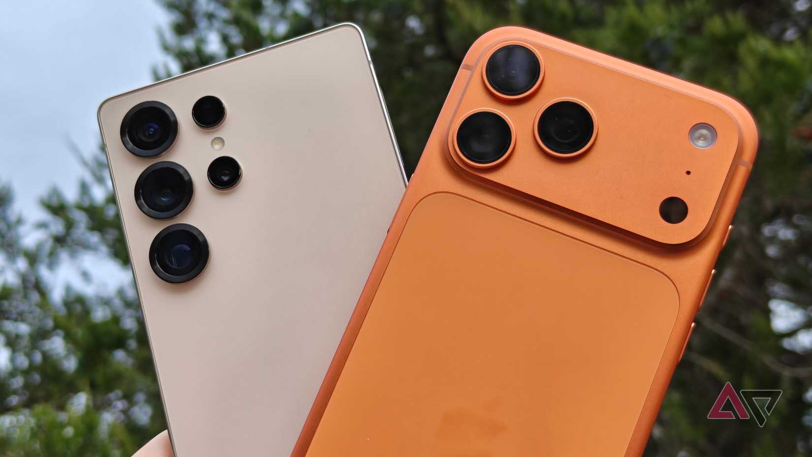 El Samsung Galaxy S25 Ultra se situó junto a un iPhone 17 Pro Max
