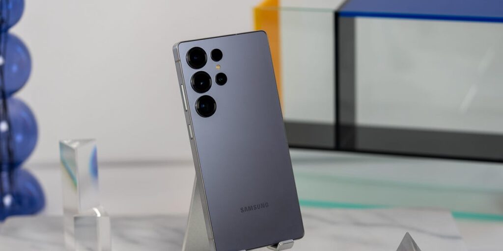 Las ofertas de Samsung Galaxy S25 Ultra ahorran más de $ 700 para el Cyber ​​​​Monday