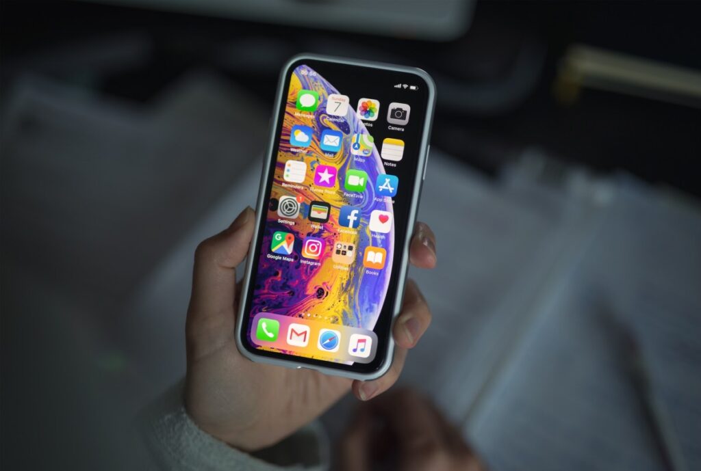 Google y Apple lanzan actualizaciones de seguridad de emergencia tras ataques de día cero