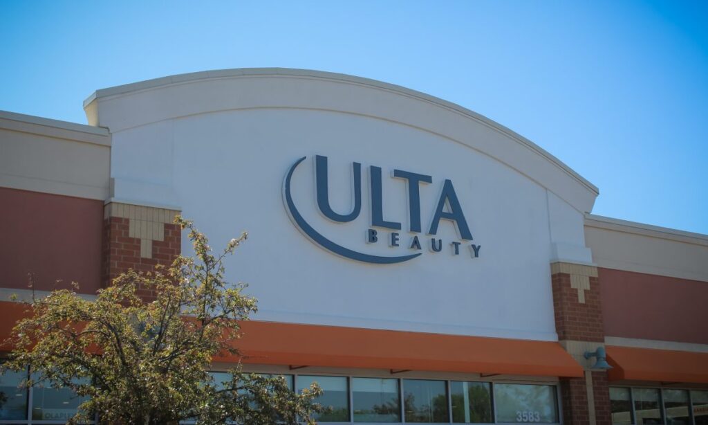 Las inversiones digitales y en inteligencia artificial de Ulta impulsan el crecimiento de las ventas de belleza