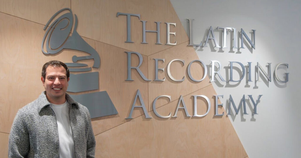 cuál es tu trabajo Conoce a Nahun Paguada, Gerente de Medios Digitales y Sociales de la Fundación Cultural Latin GRAMMY