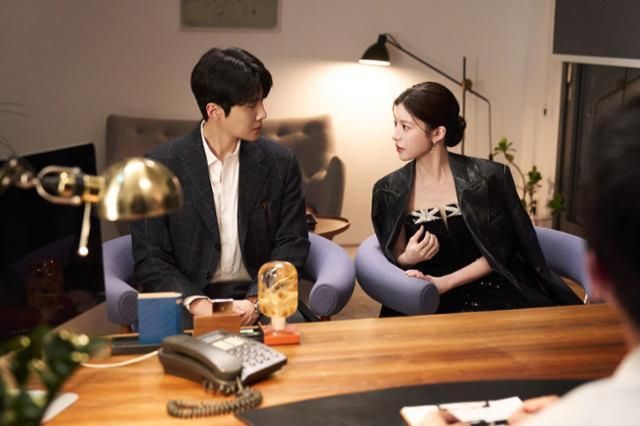 Kim Seon-ho y Go Youn-jung decodifican el lenguaje y el amor en un nuevo romance de Netflix
