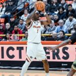 El baloncesto masculino juega sus primeros partidos del WCC contra Oregon State, Pepperdine