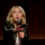 El comediante canaliza a Mary: ‘¿Qué pasará si se rompe? ¿Hay algún paciente? ¿Y si es Dios?