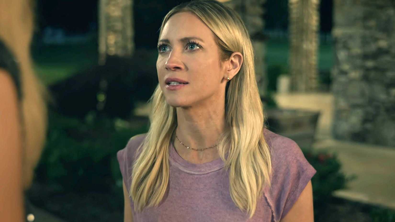 Brittany Snow Las esposas de caza