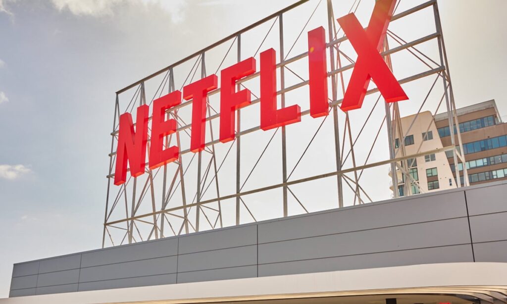 Los ingresos publicitarios de Netflix aumentan a 1.500 millones de dólares: ¿Es esta la mejor acción para comprar con 1.000 dólares hoy?