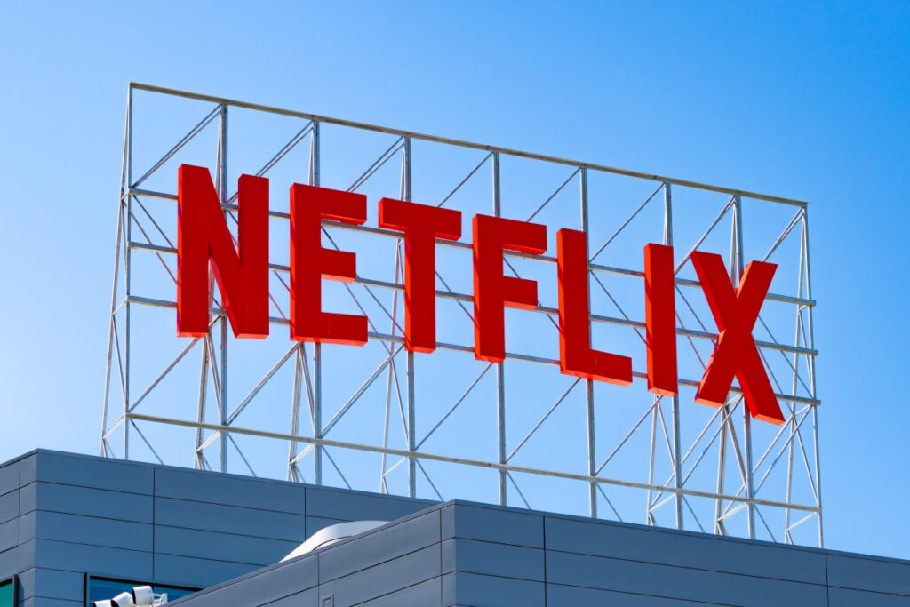 ¿Por qué Netflix se retiró del acuerdo de compra con Warner Bros.?