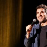 Mark Normand demuestra que es un maestro de los chistes rápidos en su nuevo especial de Netflix