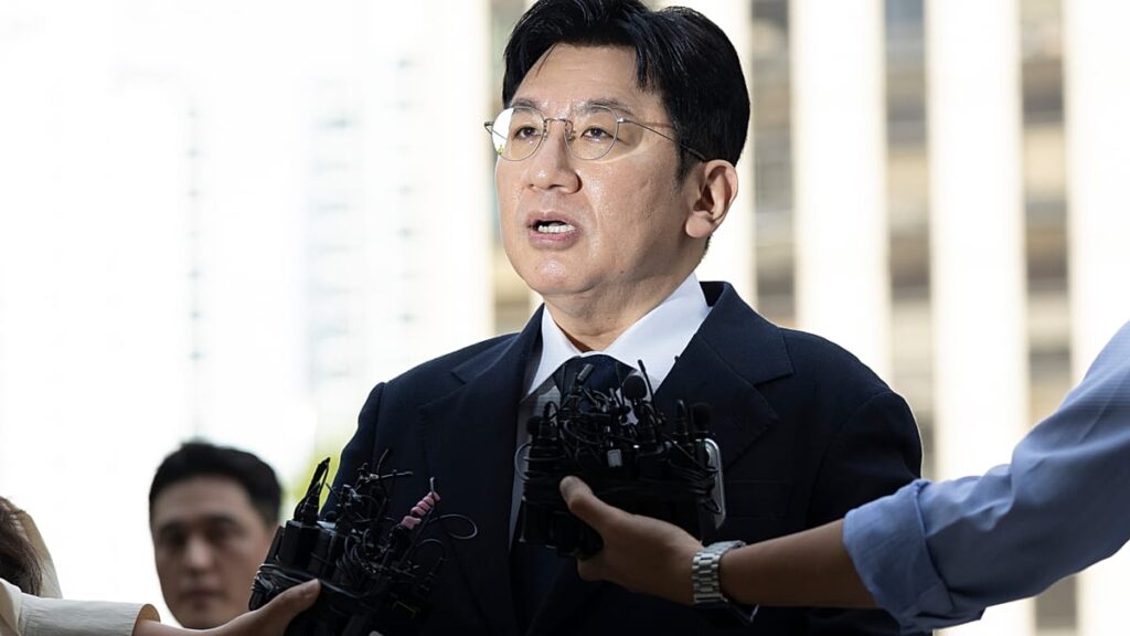 Bang Si-Hyuk, el presidente de la agencia BTS, debe ser arrestado por presuntos esquemas de fraude