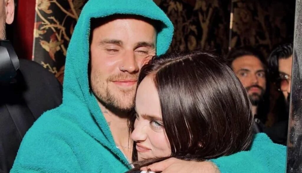 Billie Eilish se conmueve hasta las lágrimas en el clip de bts después del set de Justin Bieber