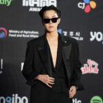 j-hope anuncia la muerte de su abuela que «me crió desde pequeño» en el concierto de BTS