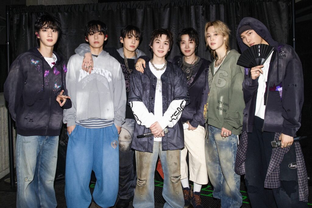 Ver: BTS obtiene su primera victoria con «2.0» B en «Inkigayo»; Actuaciones de TXT, Santos Bravos y más