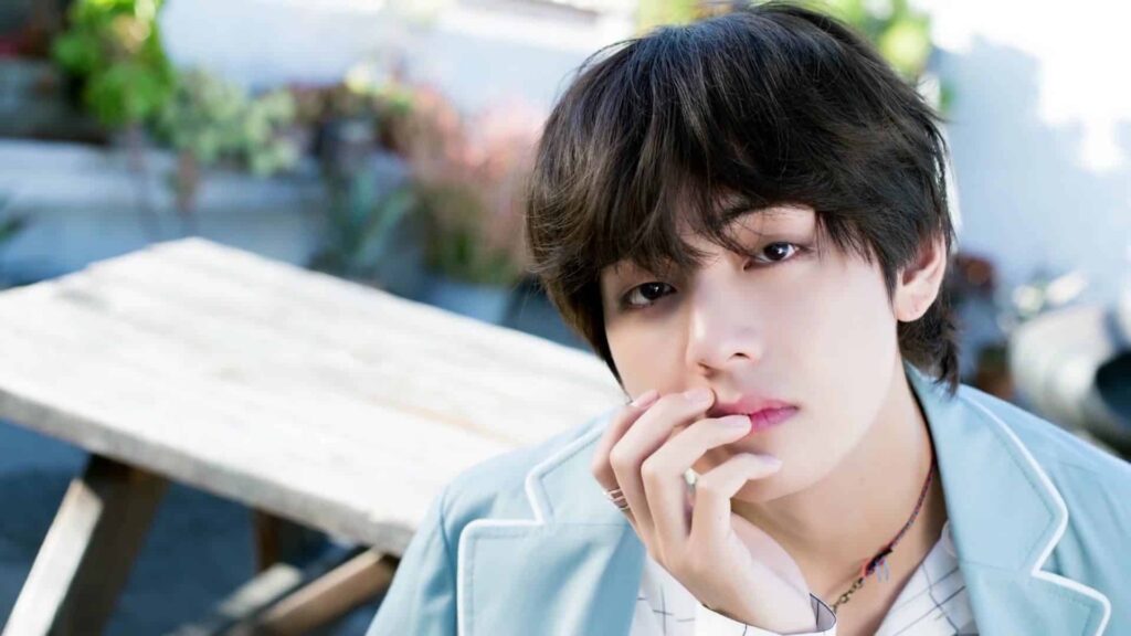 BTS Star V ha revelado que «trató con todas sus fuerzas de olvidarse» del grupo y concentrarse en sí mismo.