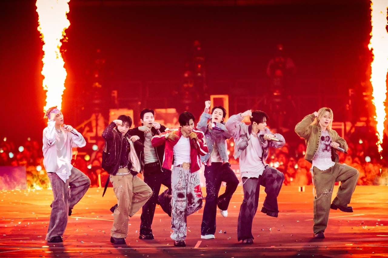 BTS se presenta en el Tokyo Dome durante su tiempo 