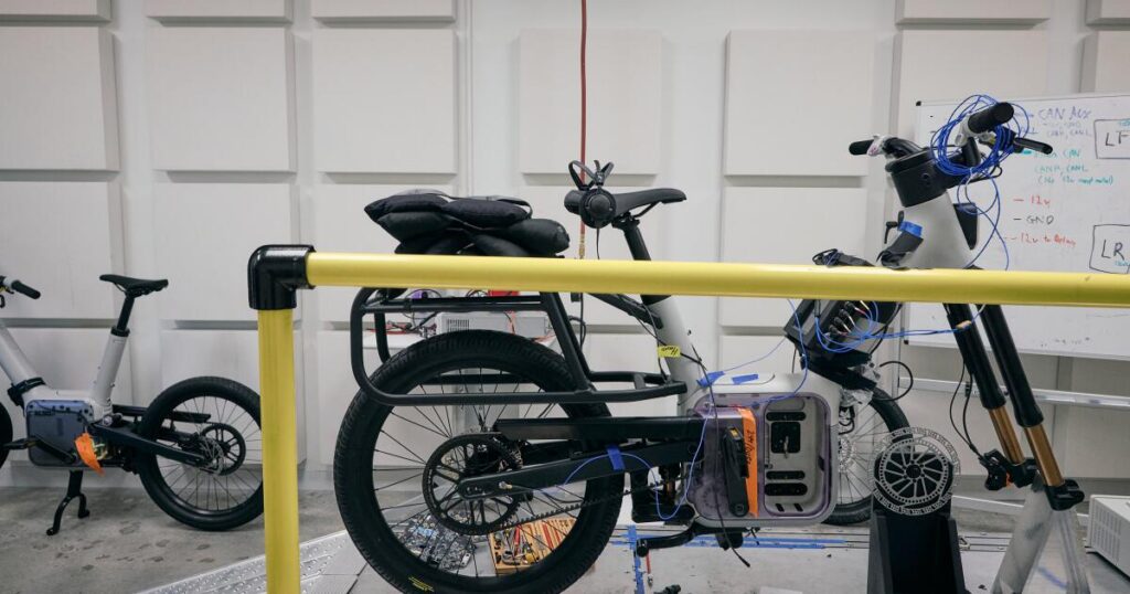 Esta spin-off de Rivian está reinventando las bicicletas eléctricas con pantallas y software
