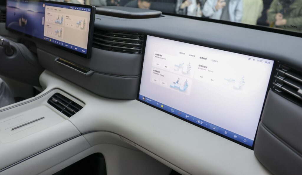 La prohibición del software chino podría sacar a los fabricantes de automóviles estadounidenses de la carrera mundial de vehículos eléctricos