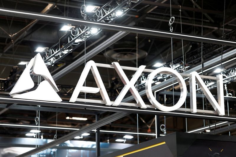 Axon eleva su pronóstico de crecimiento anual de ingresos debido a la fuerte demanda de software y dispositivos de seguridad