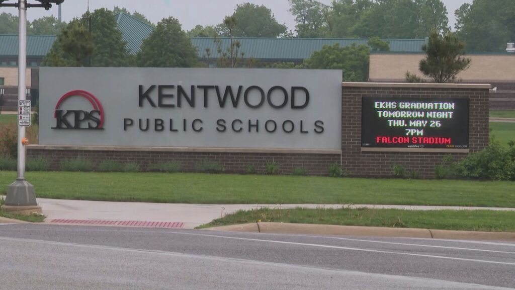 Escuelas públicas de Kentwood: un estudiante instaló malware en el sistema que provocó una interrupción tecnológica